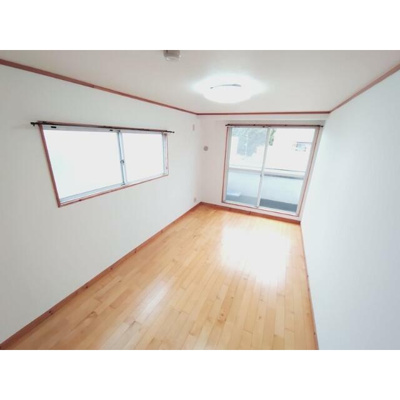 【寝室】 | スカイプラザ中野 | きれいなフローリング。