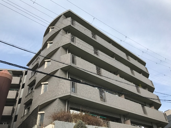 プラネ吹田山手町アーバンビューの外観