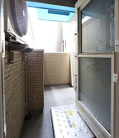 ソリッド千種　名古屋市賃貸　仲介手数料無料のバルコニー