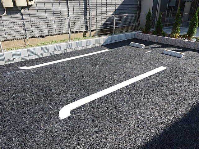 ヴィア　ラッテアの駐車場