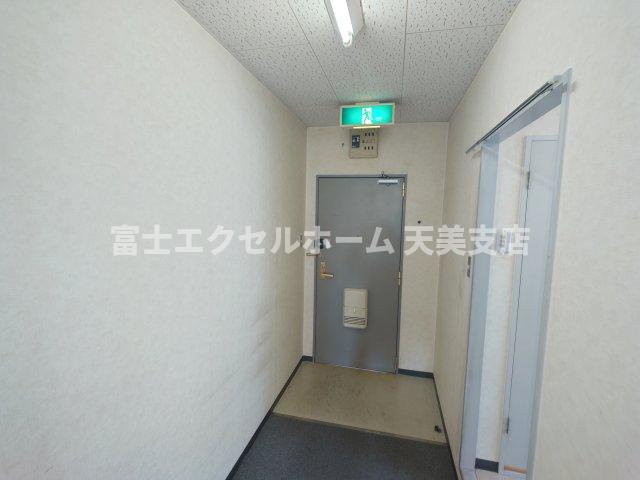 堺ドリームビルの玄関