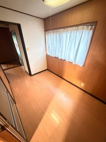 柏崎市鯨波レントハウスの居間・リビング