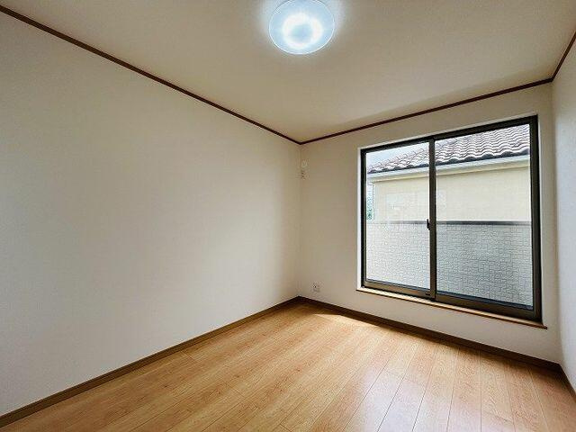 市川市中国分５丁目４－７のその他|２階東側洋室約６帖の様子