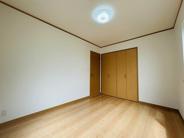 市川市中国分５丁目４－７の洋室|２階南側洋室約６帖