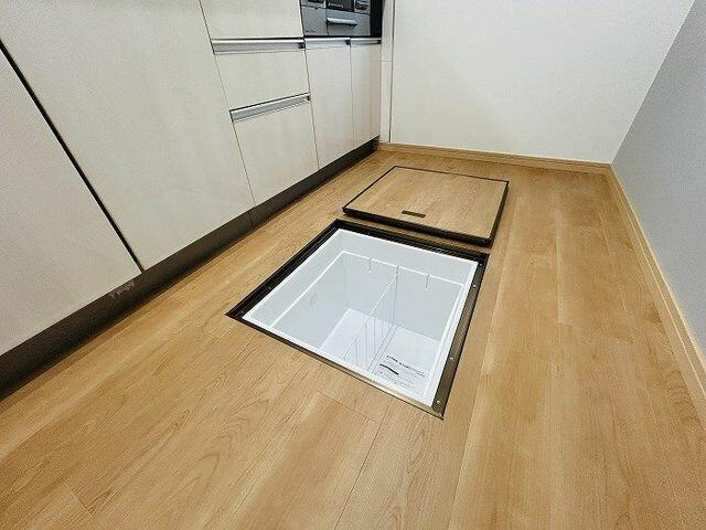 市川市中国分５丁目４－７のその他|床下収納がございます