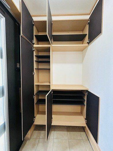 市川市中国分５丁目４－７のその他|靴箱の様子