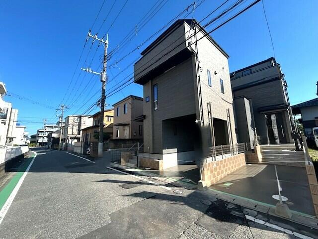 市川市下新宿３１２番の前面道路含む現地写真