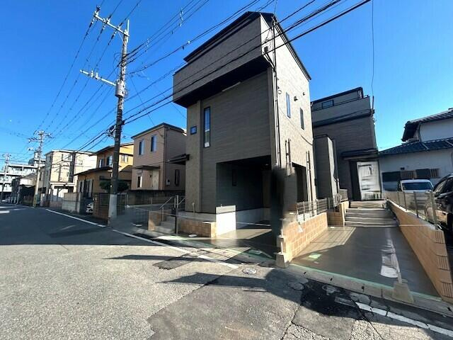 市川市下新宿３１２番の前面道路含む現地写真