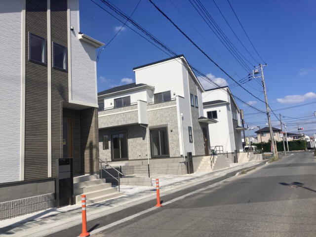 ブルーミングガーデン　市川市下貝塚３丁目３棟／１期１号棟の前面道路含む現地写真|★販売現地★2026.10.9撮影
