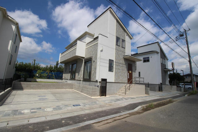 ブルーミングガーデン　市川市下貝塚３丁目３棟／１期１号棟