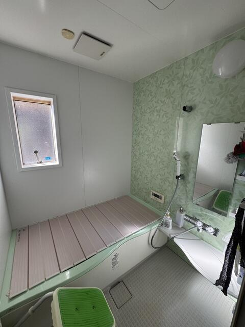 土佐市用石　中古戸建の浴室