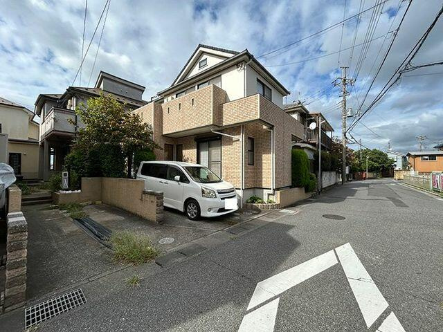 船橋市松が丘４丁目３０－１６の前面道路含む現地写真|前面道路公道４ｍ以上