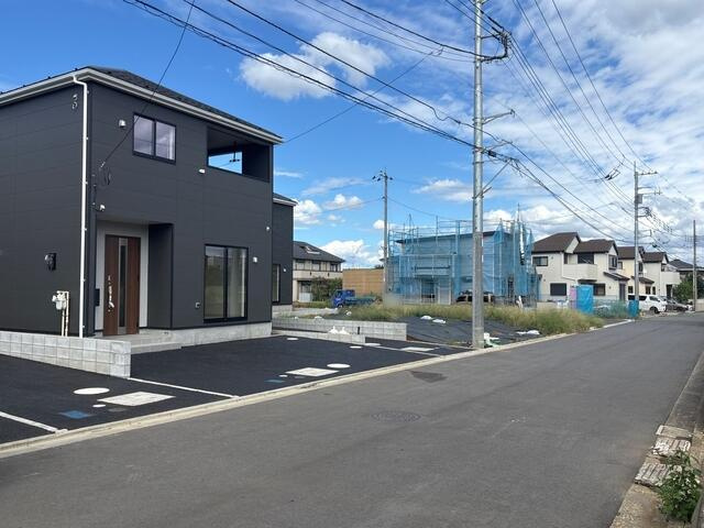 船橋市前貝塚町　第９の前面道路含む現地写真