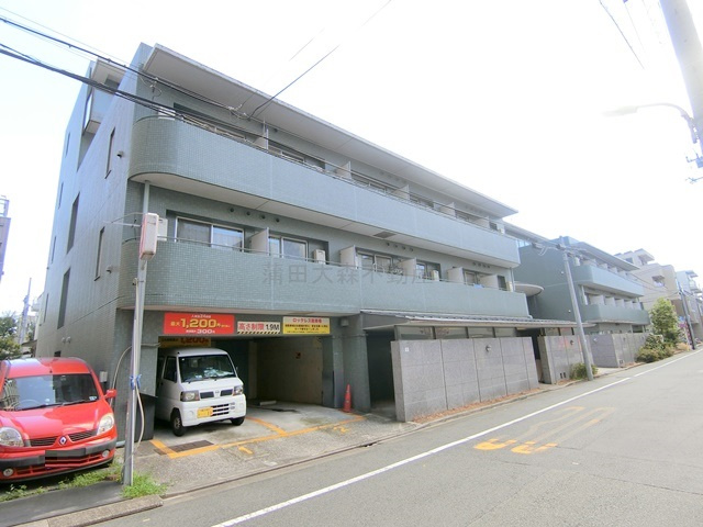 悠々コート西蒲田の外観|1997年3月築　RC鉄筋コンクリート造地上5階建て総戸数92戸　
東京都大田区東矢口3丁目　京浜東北線蒲田駅徒歩6分、東急池上線蓮沼駅徒歩3分