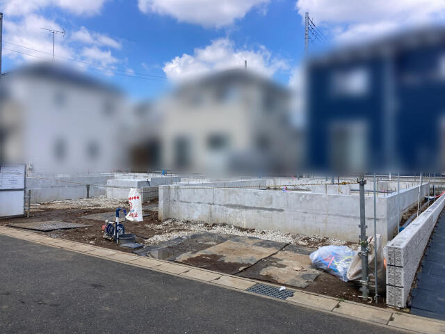 ブルーミングガーデン　松戸市高塚新田２棟／１期２号棟の前面道路含む現地写真|★販売現地★