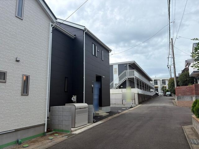 松戸市六実　第１２の前面道路含む現地写真