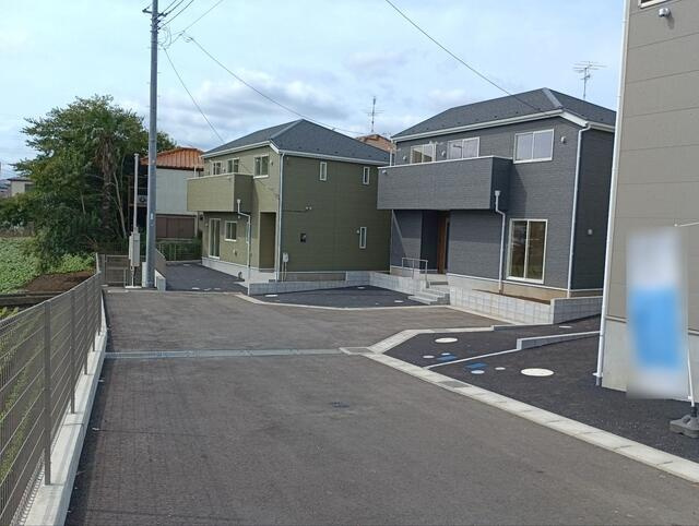 松戸市六実　第１２の前面道路含む現地写真