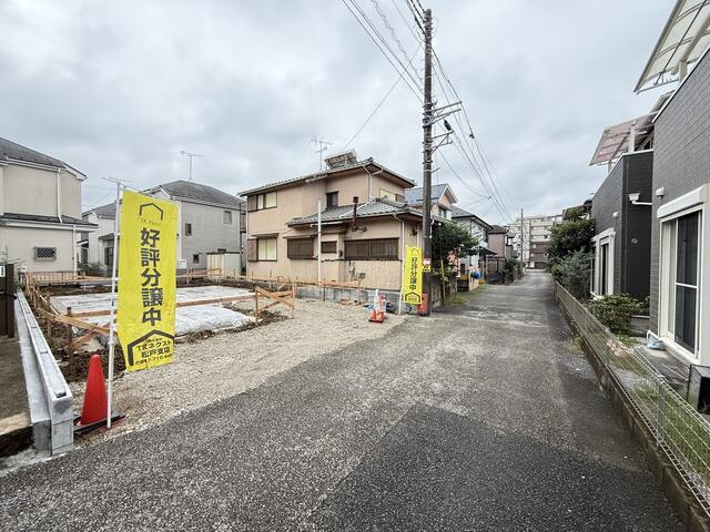 鎌ヶ谷市南初富４丁目０１期の前面道路含む現地写真