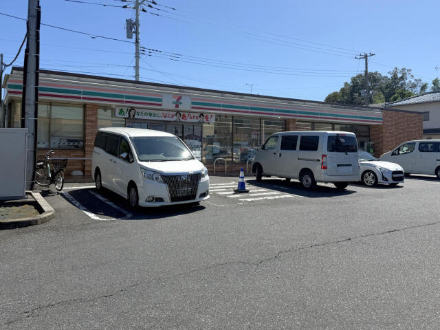 ブルーミングガーデン　流山市加１丁目１棟／１期１号棟の駐車場|セブンイレブン北流…まで126m