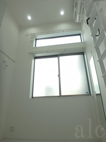 Studio Apartment大久保の居間・リビング|ゆったりとした居間です