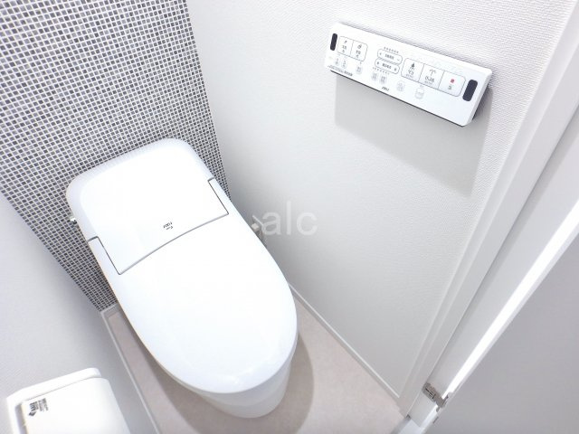 Studio Apartment大久保のトイレ|清潔感のあるトイレです