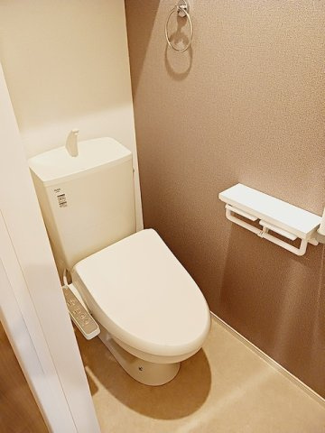ヒカルサ笠幡のトイレ|ゆったりとした空間のトイレです