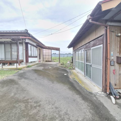 前橋市粕川町稲里278-1,277-3の駐車場