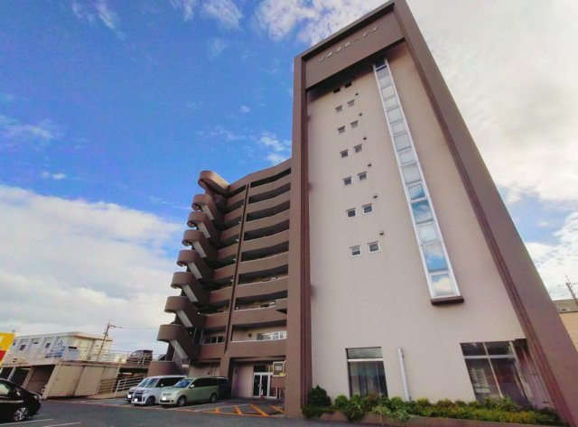 辻産業第1ビルの外観