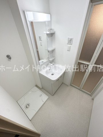 東大阪市稲田本町３丁目のアパートの洗面所