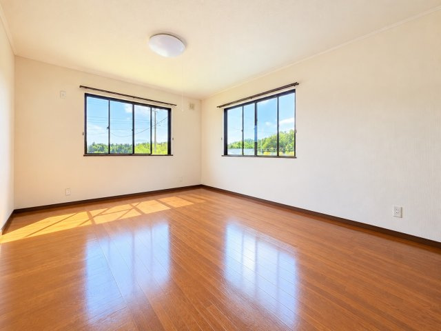 鹿嶋市武井中古物件の洋室