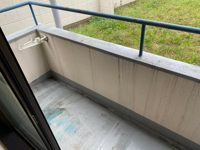 サァラ府中のバルコニー