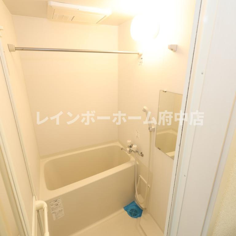 リヴュールの浴室