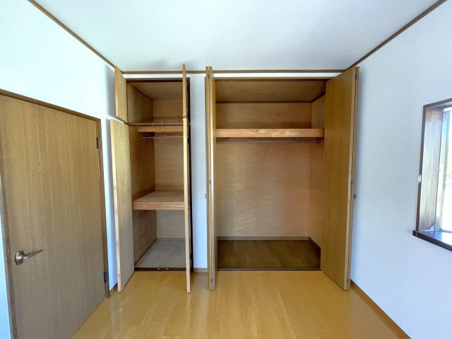 七井土貸家の収納