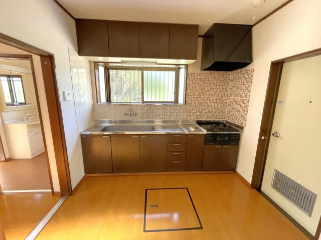 七井土貸家のキッチン