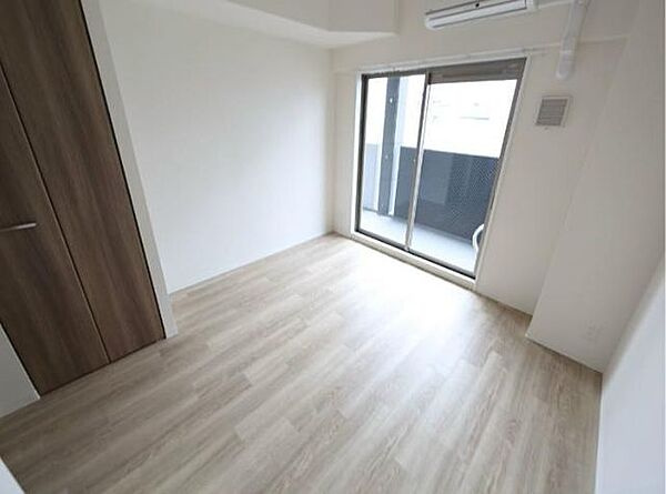名古屋市中区大須１丁目の賃貸マンションの居間・リビング
