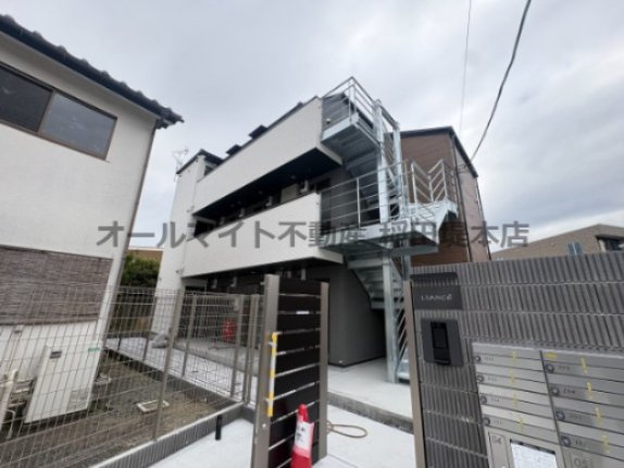 川崎市多摩区菅北浦２丁目のアパートの駐車場