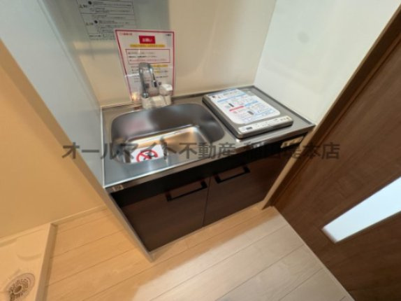 川崎市多摩区菅北浦２丁目のアパートのキッチン