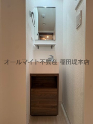 川崎市多摩区菅北浦２丁目のアパートの洗面所