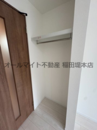 川崎市多摩区菅北浦２丁目のアパートの収納