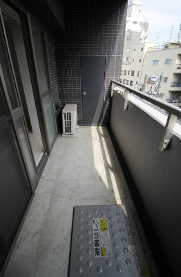 福信館のバルコニー