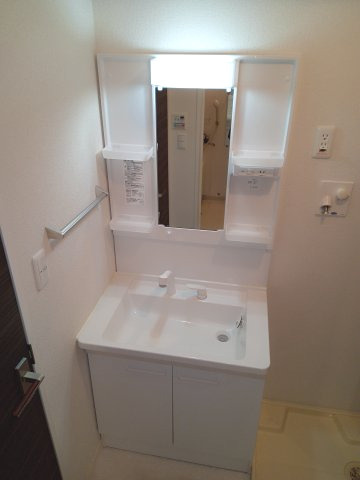 稲城市矢野口の賃貸マンションの洗面所
