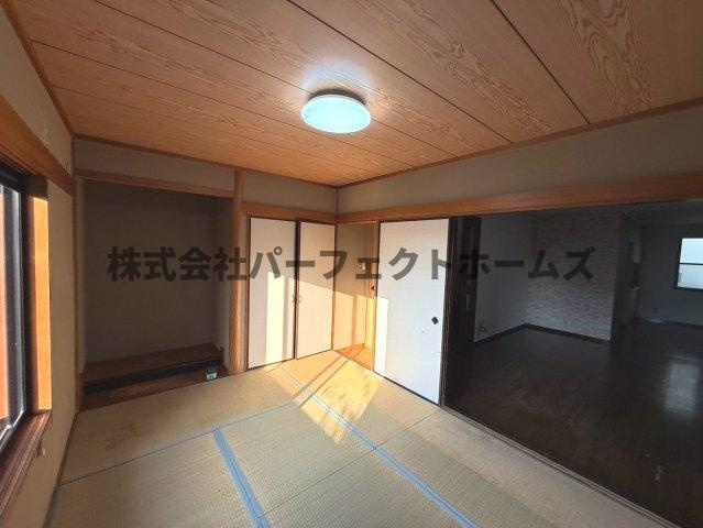 高宮あさひ丘戸建　賃貸の内装|明るい室内です