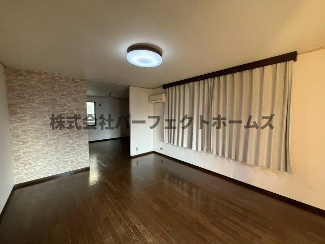 高宮あさひ丘戸建　賃貸の居間・リビング|居間です