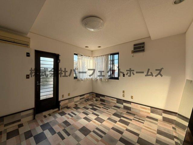 高宮あさひ丘戸建　賃貸の内装|明るい室内です