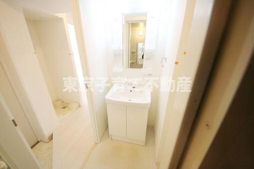 アイル　プレミアム千駄木の洗面所