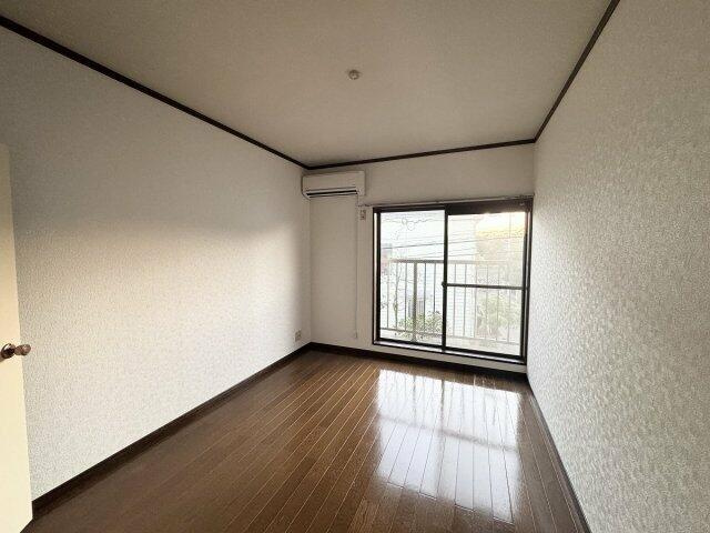 【寝室】