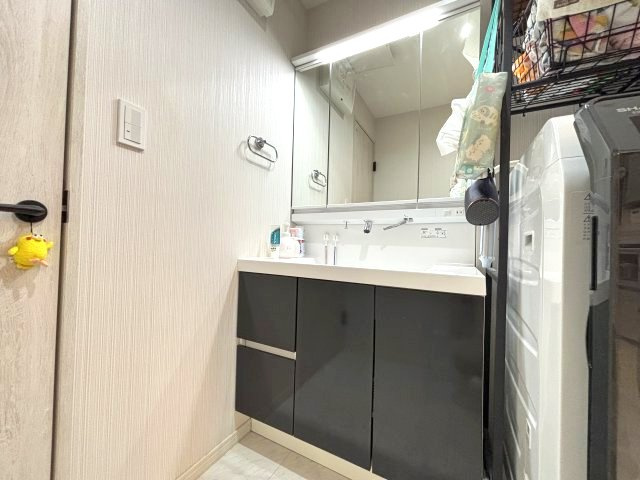 中古戸建　調布市東つつじヶ丘3丁目の独立洗面台