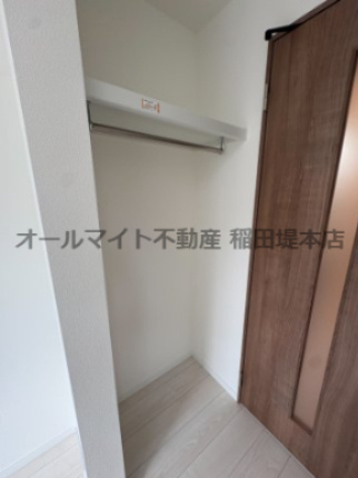 川崎市多摩区菅北浦２丁目のアパートの収納