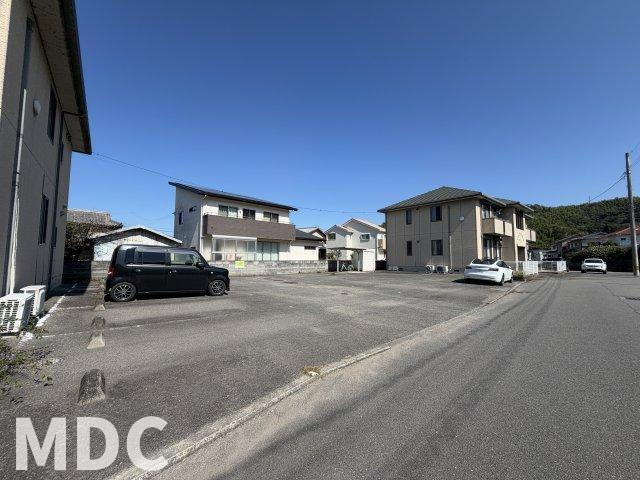 サンヴェール名東の駐車場