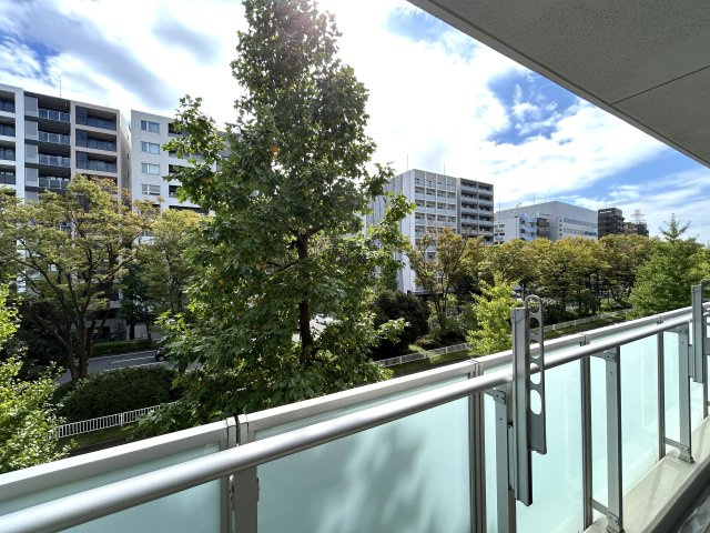 渋谷へも目黒へも30分以内！行き先にあわせて選べる直通アクセス♪出張も旅行にも良き立地☆な【リフォーム／新横浜ヴォアール】の展望